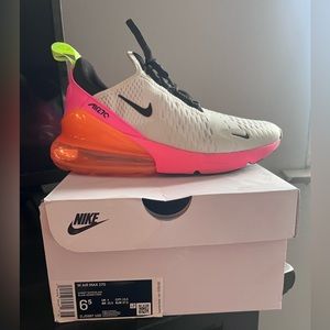 Nike AirMax 270